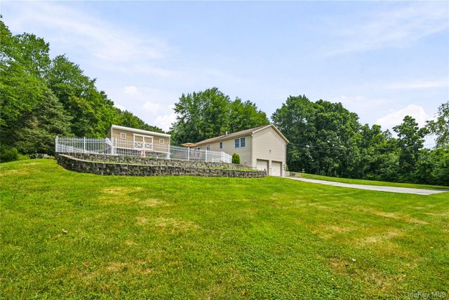 564 Clove Road, Monroe, NY 10950
