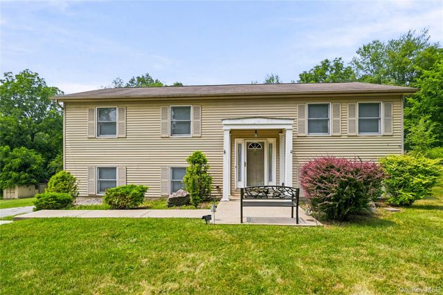 564 Clove Road, Monroe, NY 10950
