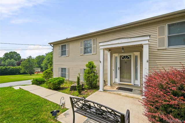 564 Clove Road, Monroe, NY 10950