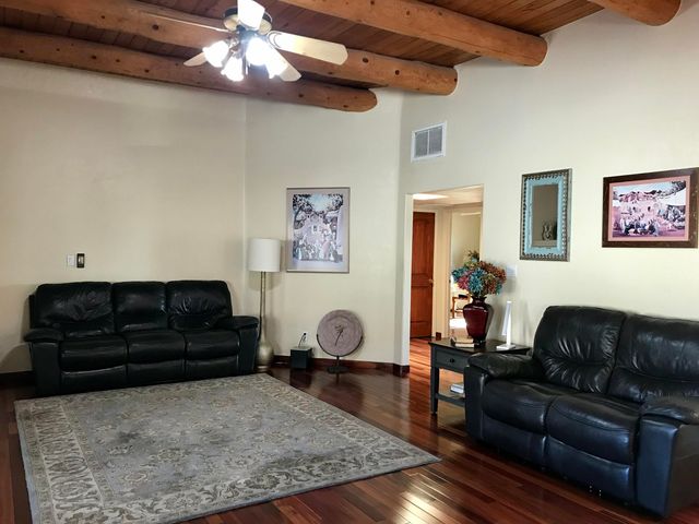 1290 Mesa Ridge Drive SW, Los Lunas, NM 87031