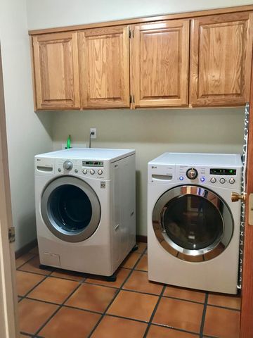 1290 Mesa Ridge Drive SW, Los Lunas, NM 87031