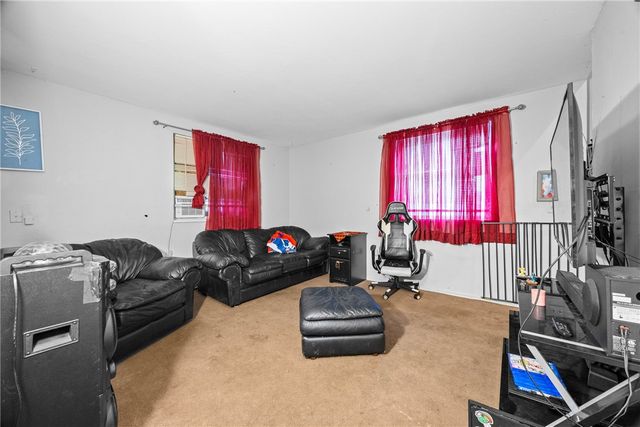 110-112 Evelyn Street, Gates, NY 14606