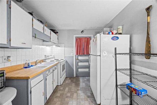 110-112 Evelyn Street, Gates, NY 14606