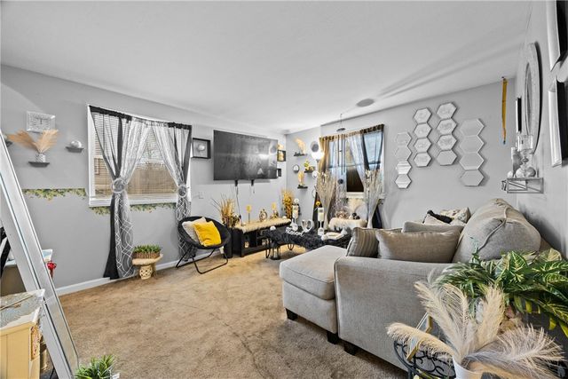 110-112 Evelyn Street, Gates, NY 14606