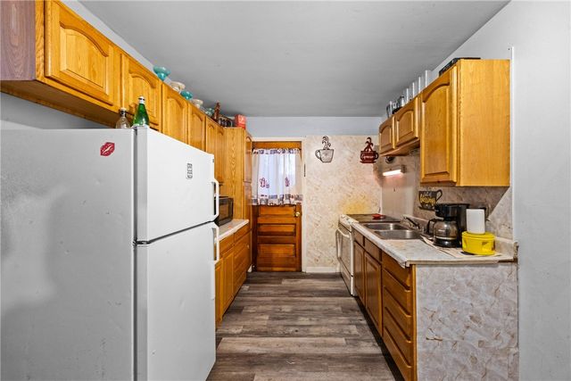 110-112 Evelyn Street, Gates, NY 14606