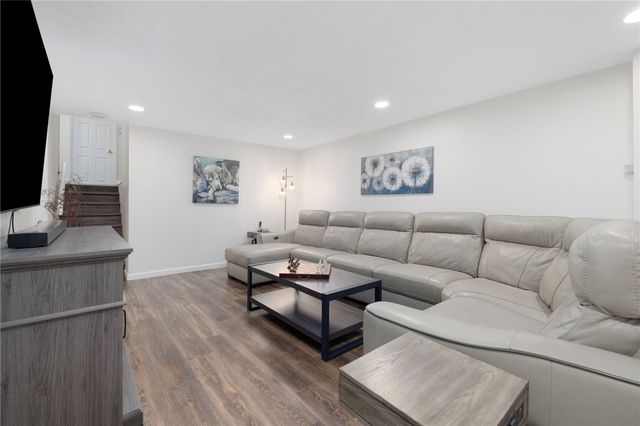 29 Golini Drive, Johnston, RI 02919