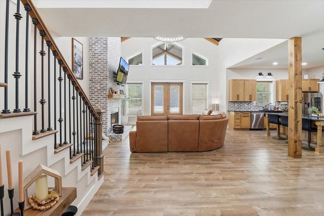 330 HIGHWAY 40 E, Inglis, FL 34449