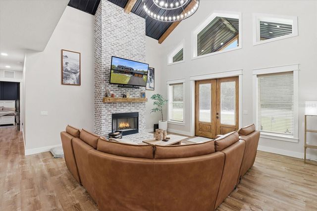 330 HIGHWAY 40 E, Inglis, FL 34449