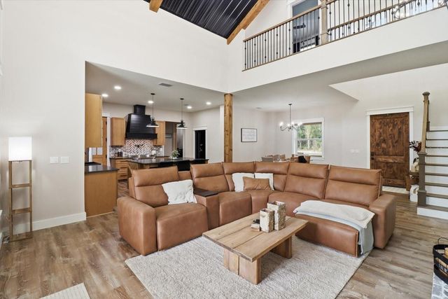 330 HIGHWAY 40 E, Inglis, FL 34449