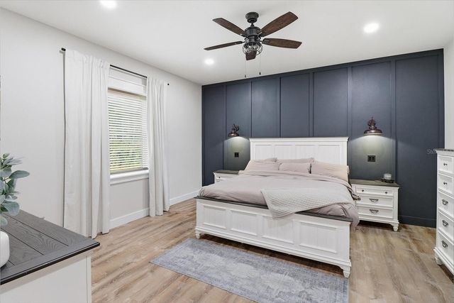 330 HIGHWAY 40 E, Inglis, FL 34449