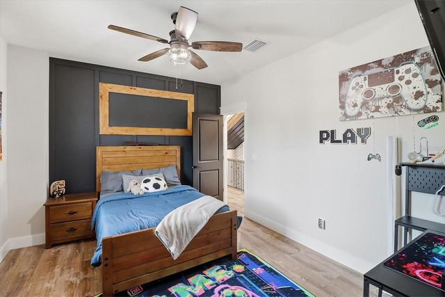 330 HIGHWAY 40 E, Inglis, FL 34449