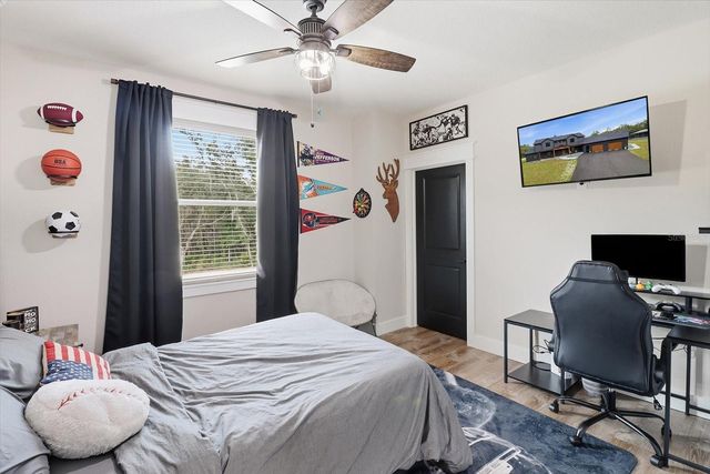 330 HIGHWAY 40 E, Inglis, FL 34449