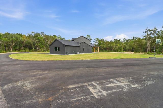 330 HIGHWAY 40 E, Inglis, FL 34449