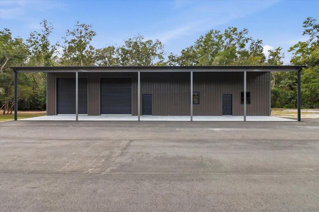 330 HIGHWAY 40 E, Inglis, FL 34449