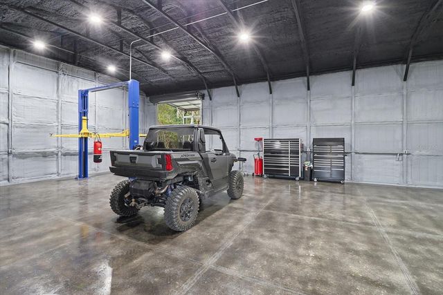 330 HIGHWAY 40 E, Inglis, FL 34449