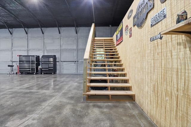 330 HIGHWAY 40 E, Inglis, FL 34449