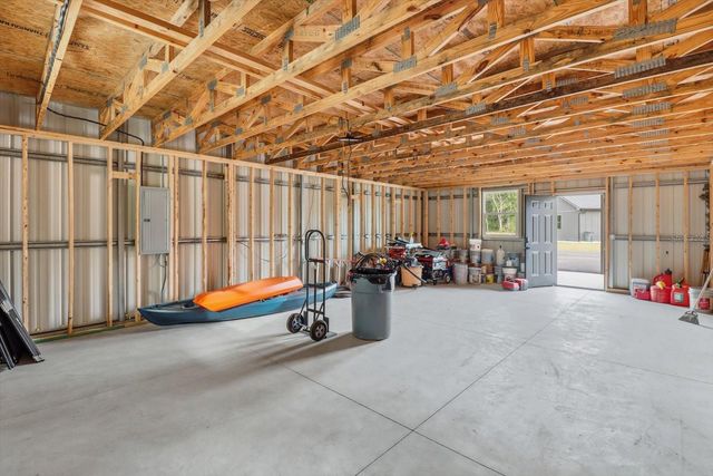 330 HIGHWAY 40 E, Inglis, FL 34449