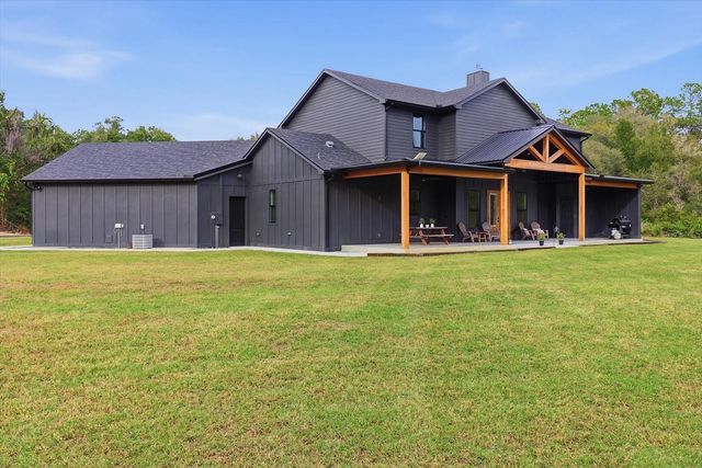 330 HIGHWAY 40 E, Inglis, FL 34449