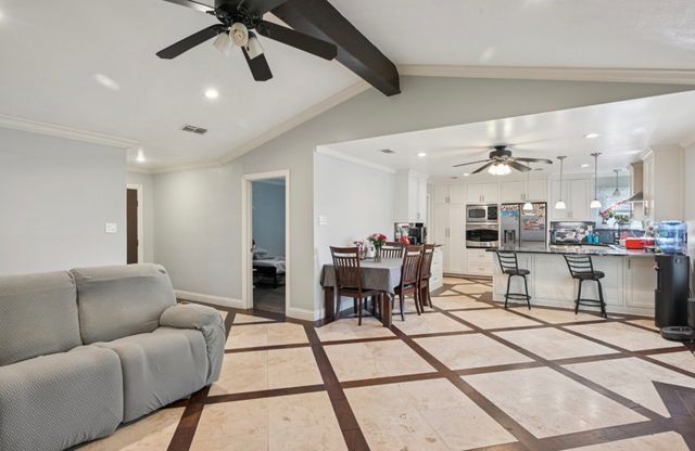 7813 Creek Wood Drive, Rowlett, TX 75089