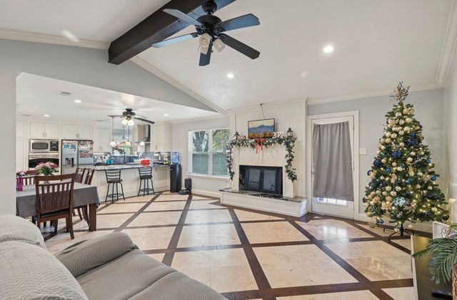 7813 Creek Wood Drive, Rowlett, TX 75089