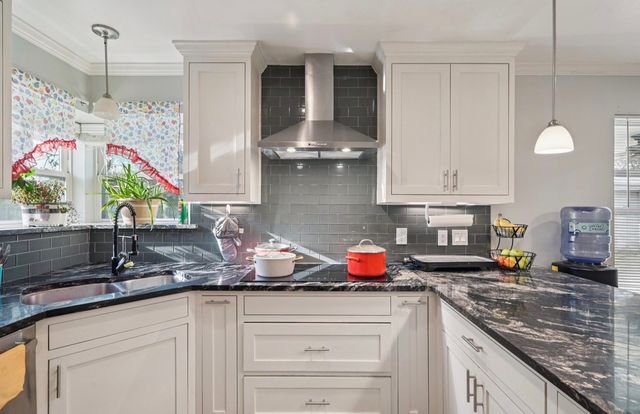 7813 Creek Wood Drive, Rowlett, TX 75089