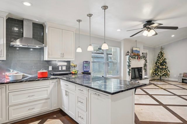 7813 Creek Wood Drive, Rowlett, TX 75089