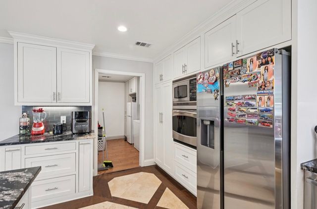 7813 Creek Wood Drive, Rowlett, TX 75089