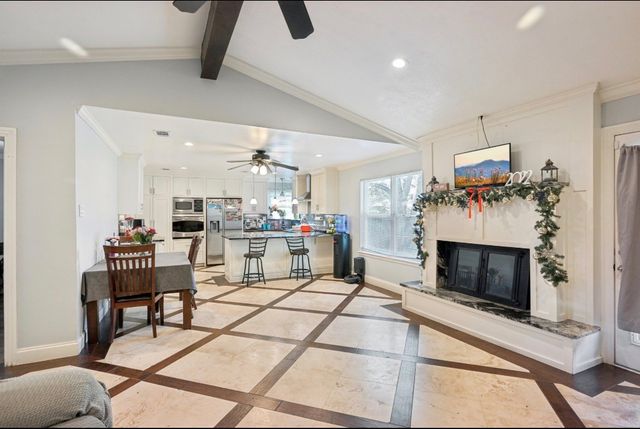 7813 Creek Wood Drive, Rowlett, TX 75089