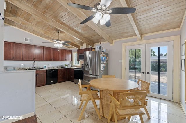 1121 Greenbrae Drive, Sparks, NV 89431