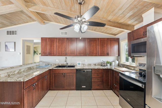 1121 Greenbrae Drive, Sparks, NV 89431