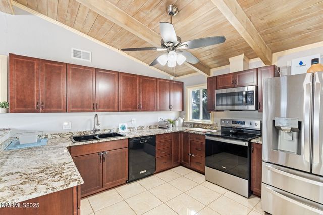 1121 Greenbrae Drive, Sparks, NV 89431