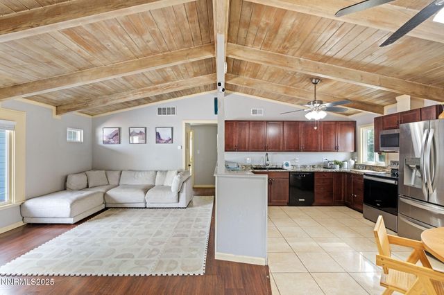 1121 Greenbrae Drive, Sparks, NV 89431