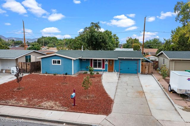 1121 Greenbrae Drive, Sparks, NV 89431