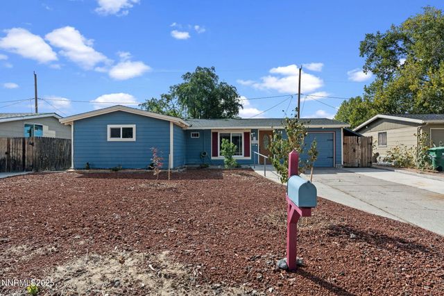 1121 Greenbrae Drive, Sparks, NV 89431
