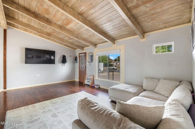 1121 Greenbrae Drive, Sparks, NV 89431