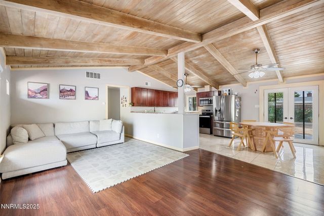 1121 Greenbrae Drive, Sparks, NV 89431