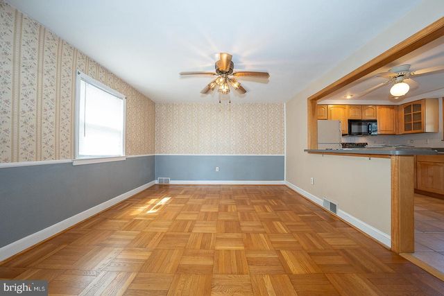 410 W GRAYS AVE, Glenolden, PA 19036