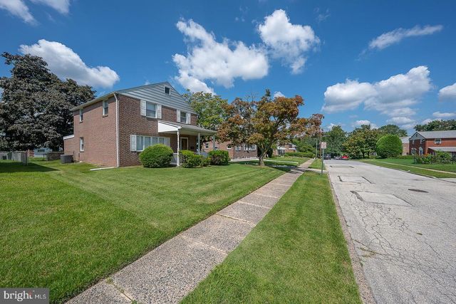 410 W GRAYS AVE, Glenolden, PA 19036