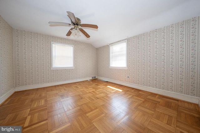 410 W GRAYS AVE, Glenolden, PA 19036