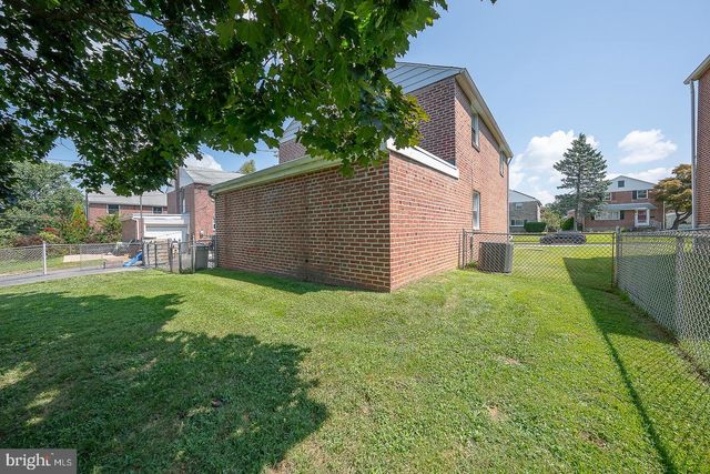 410 W GRAYS AVE, Glenolden, PA 19036