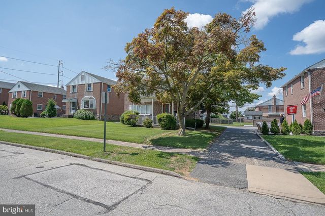 410 W GRAYS AVE, Glenolden, PA 19036