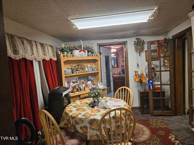 123 Mcmahan Gibbs Road, Roan Mountain, TN 37687