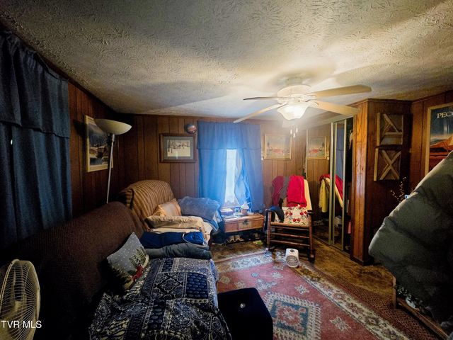 123 Mcmahan Gibbs Road, Roan Mountain, TN 37687