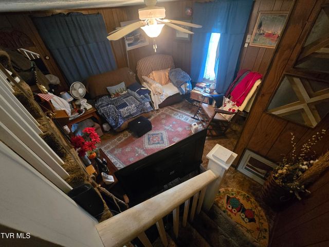 123 Mcmahan Gibbs Road, Roan Mountain, TN 37687