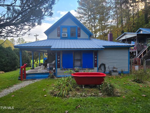 123 Mcmahan Gibbs Road, Roan Mountain, TN 37687