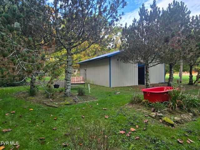 123 Mcmahan Gibbs Road, Roan Mountain, TN 37687