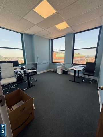 35 Journal Square 628, Jersey City, NJ 07306