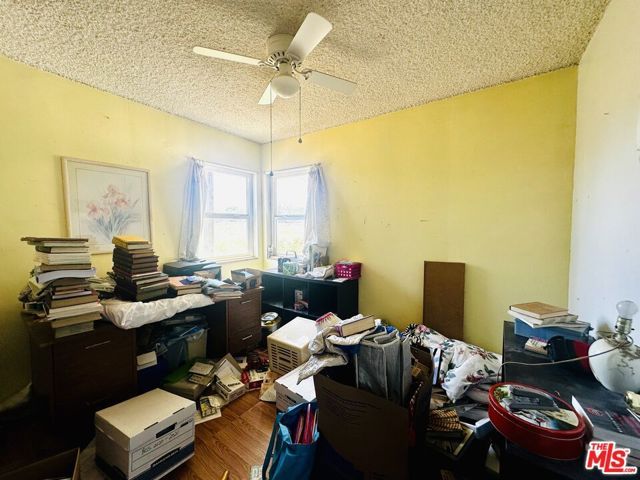 15561 Ash Street, Hesperia, CA 92345