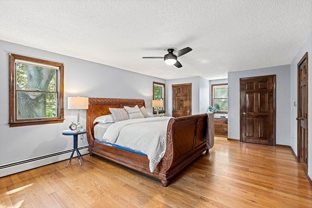 89 W Meadow Rd, Lowell, MA 01854