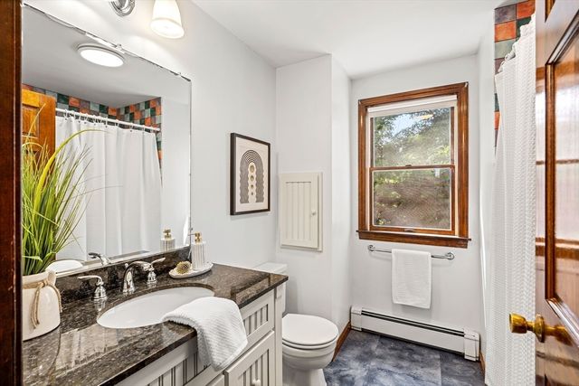 89 W Meadow Rd, Lowell, MA 01854